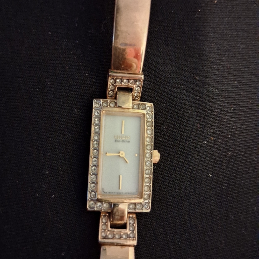 Citizens Eco-Drive Elegant Gold Tone Rectangle Face Solar-Charged Dressy Watch - Picture 11 of 11